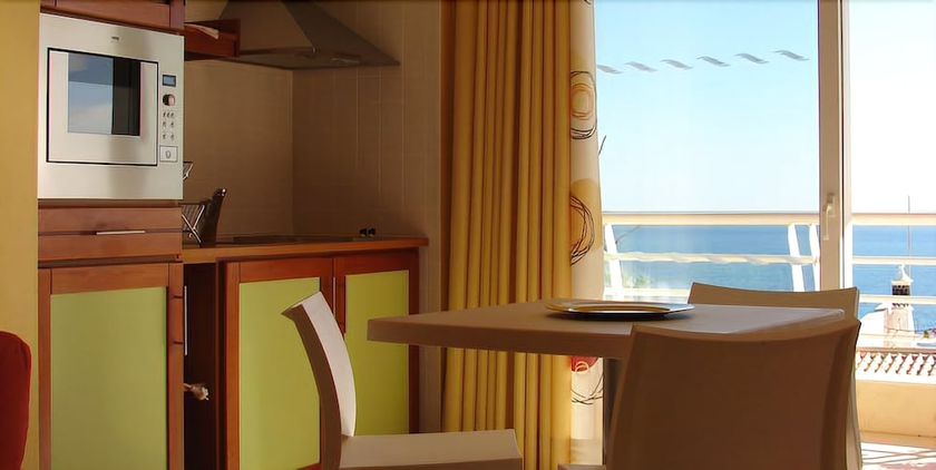 Imagen de la habitación del Apartahotel Vila Luz. Foto 9