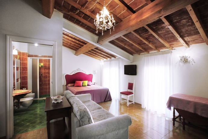 Imagen de la habitación del Apartahotel Villa Lucrezia Firenze. Foto 6