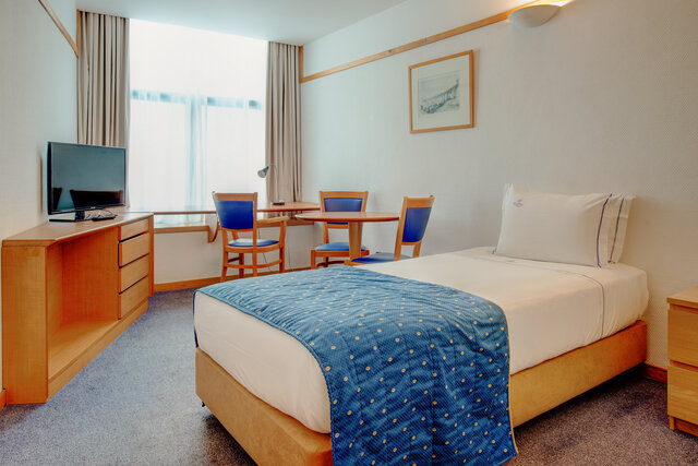 Imagen de la habitación del Apartahotel Vip Executive Eden. Foto 2