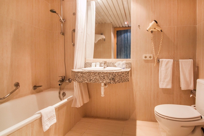 Imagen de la habitación del Apartahotel Vistasol Apartments. Foto 9