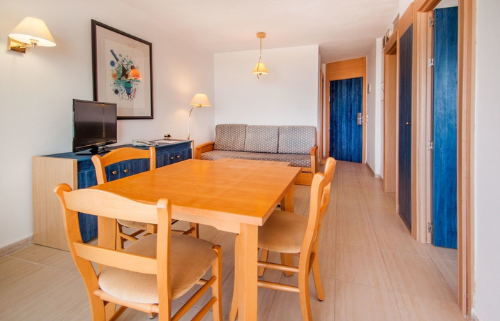 Imagen de la habitación del Apartahotel Vistasol Apartments. Foto 12