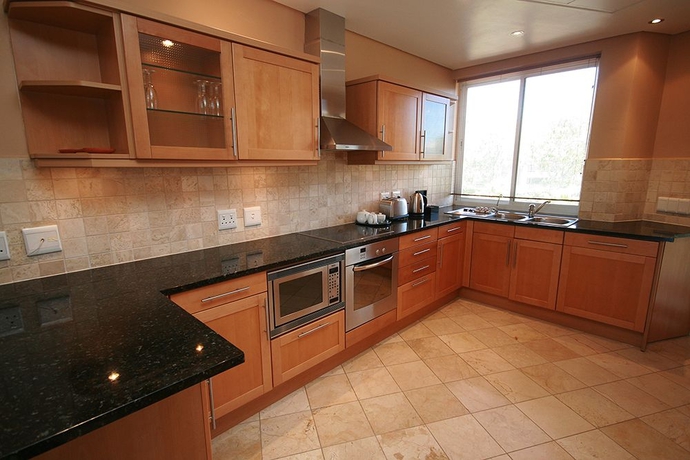 Imagen de la habitación del Apartahotel Waterfront Village. Foto 5