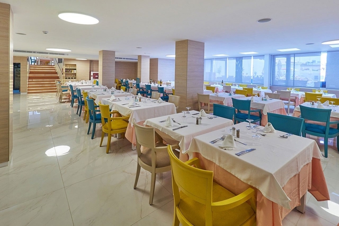 Imagen general del Apartahotel Y Hotel Paguera Beach. Foto 3