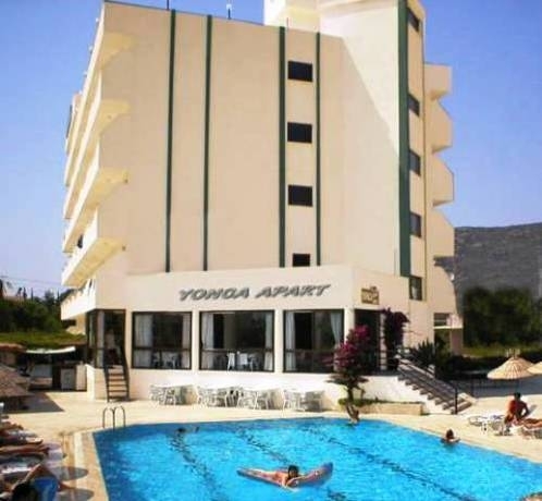 Imagen del bar/restaurante del Apartahotel Yonca Apart. Foto 15