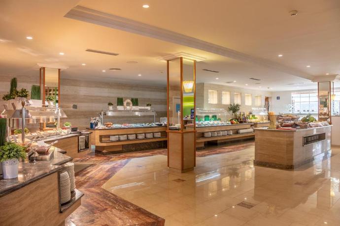 Imagen general del Apartahotel Zafiro Bahía. Foto 6