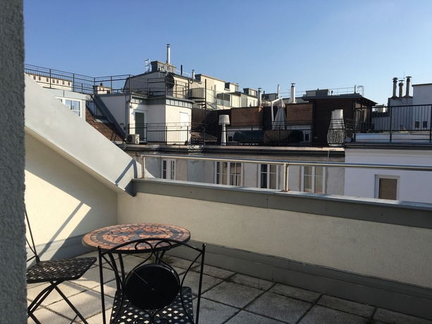 Imagen de los exteriores del Apartamentos 1080 City. Foto 8