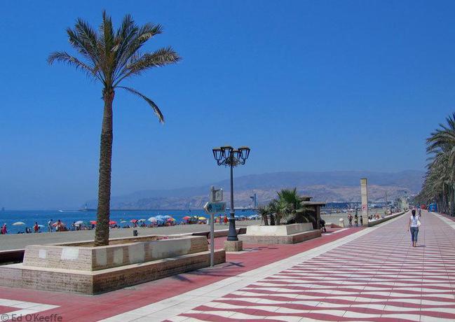 Imagen general del Apartamentos 16:9 Playa Suites. Foto 7