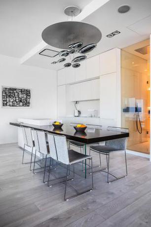 Imagen general del Apartamentos 30th+ Floor in Sky Tower. Foto 6