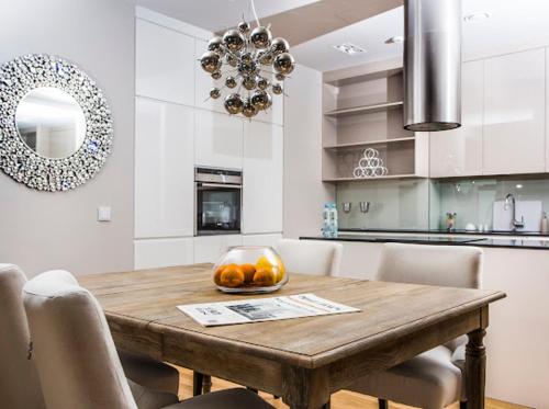 Imagen general del Apartamentos 30th+ Floor in Sky Tower. Foto 9