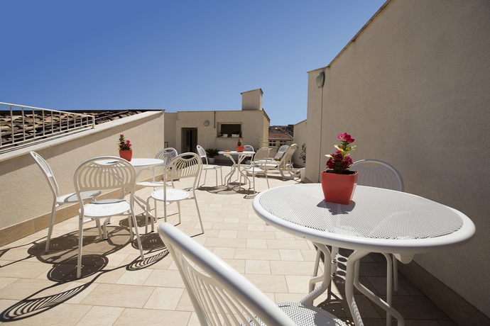 Imagen del bar/restaurante del Apartamentos 4 Canti Case Vacanze. Foto 2