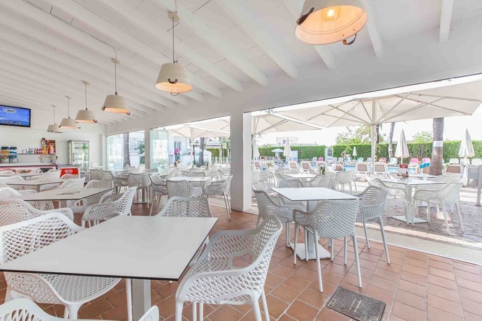 Imagen del bar/restaurante del Apartamentos A10 Solecito. Foto 5