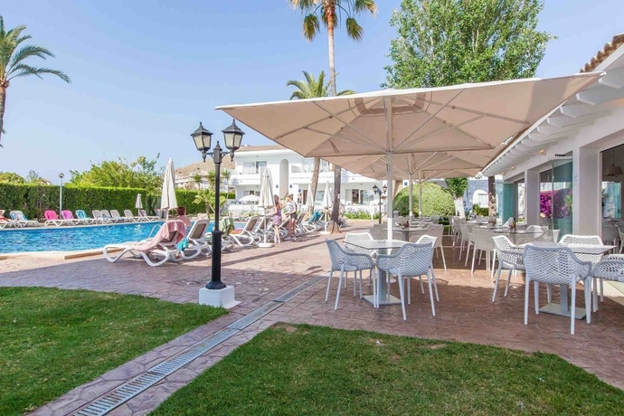 Imagen del bar/restaurante del Apartamentos A10 Solecito. Foto 8