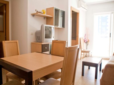 Imagen de la habitación del Apartamentos APARTAMENTOS CALA BLANCA. Foto 4