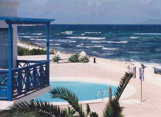 Imagen de los exteriores del Apartamentos APARTAMENTOS LAS GAVIOTAS. Foto 3