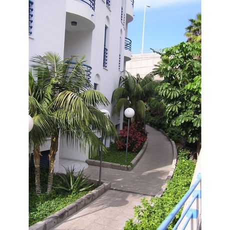 Imagen de los exteriores del Apartamentos APARTAMENTOS LOS LAJONES. Foto 6