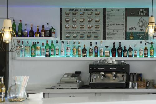 Imagen general del Apartamentos APARTHOTEL FLORA PARK. Foto 2