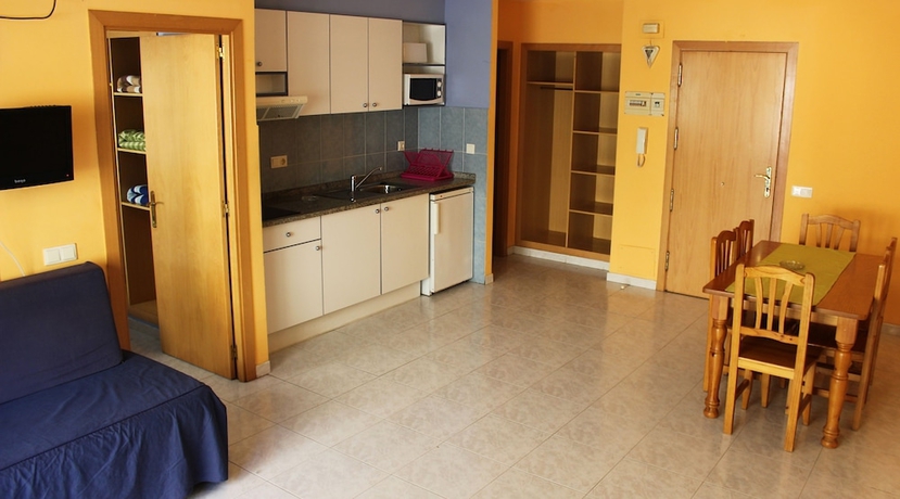 Imagen de la habitación del Apartamentos AR Nautic. Foto 5