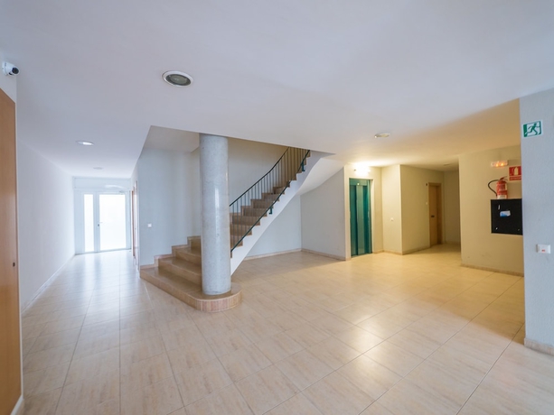 Imagen de los interiores del Apartamentos AR Nautic. Foto 18