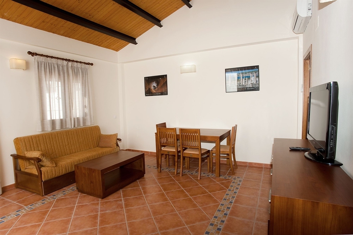 Imagen de los interiores del Apartamentos Abulaci. Foto 3