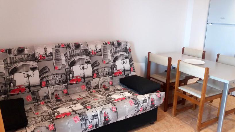 Imagen general del Apartamentos Acrópolis 3000. Foto 7