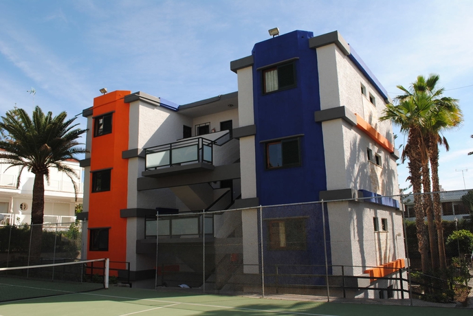 Imagen de los exteriores del Apartamentos Africana, Playa del Inglés. Foto 10