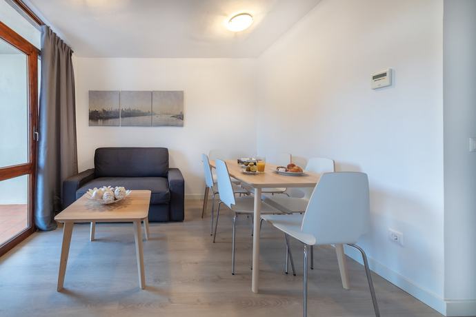 Imagen de la habitación del Apartamentos Agaró Cambrils Apartments. Foto 13