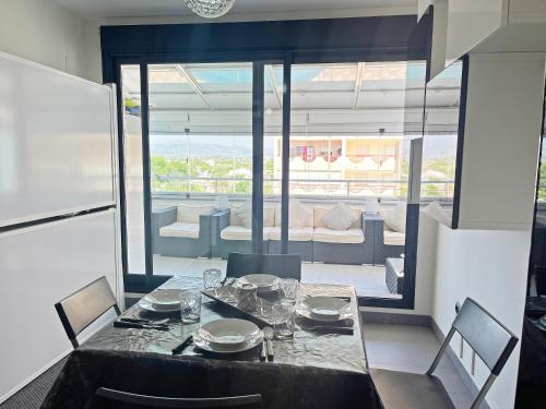 Imagen general del Apartamentos Aguamarina 3000. Foto 77