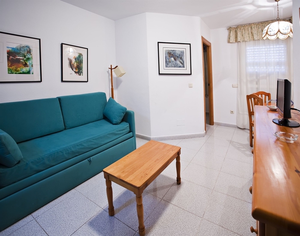 Imagen de los interiores del Apartamentos Aguas Salinas. Foto 9