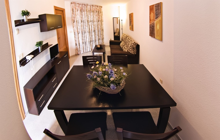 Imagen de los interiores del Apartamentos Aguas Salinas. Foto 10