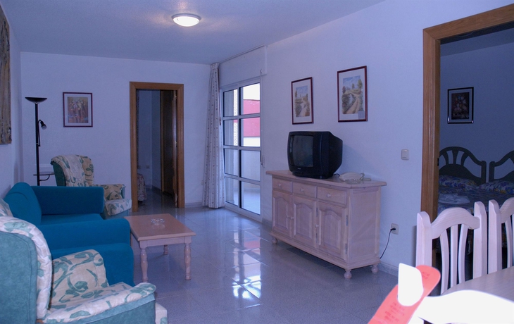 Imagen de los interiores del Apartamentos Aguas Salinas. Foto 11