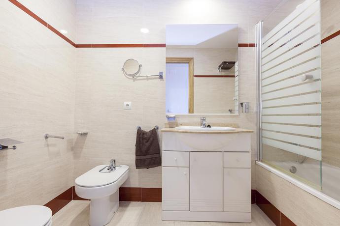 Imagen general del Apartamentos Aguazul Primera Linea Playa Gandia. Foto 8