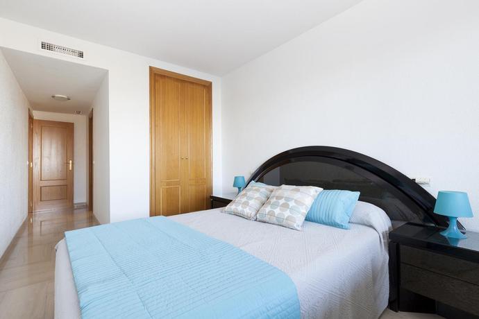 Imagen general del Apartamentos Aguazul Primera Linea Playa Gandia. Foto 11