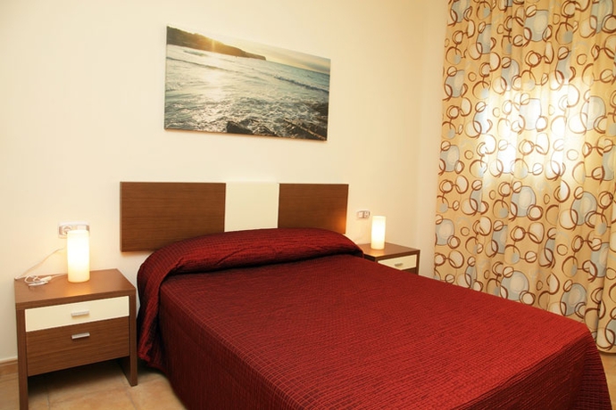 Imagen general del Apartamentos Aguilas De Los Collados. Foto 7