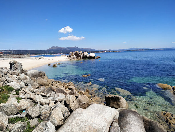 Imagen de los exteriores del Apartamentos Aguiño Ribeira 3000. Foto 13