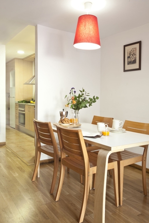 Imagen de la habitación del Apartamentos AinB Eixample-Entença. Foto 4