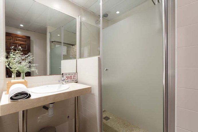 Imagen general del Apartamentos AinB Gothic Studios. Foto 11
