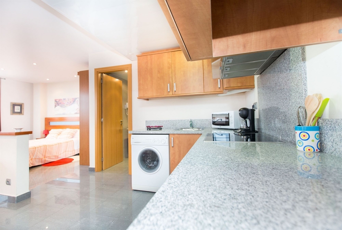 Imagen de la habitación del Apartamentos AinB Universitat. Foto 2