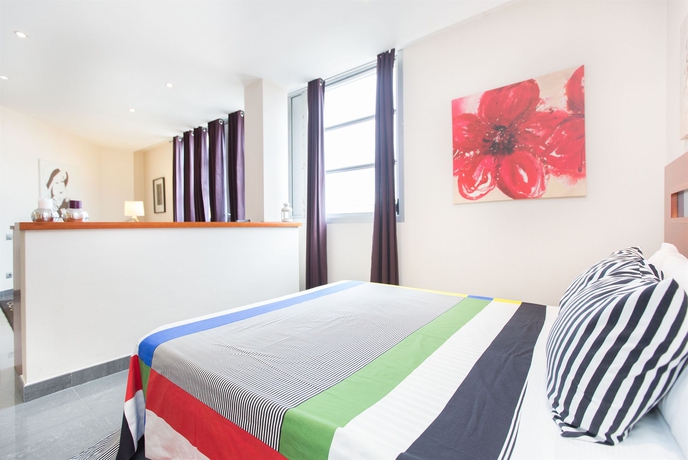 Imagen de la habitación del Apartamentos AinB Universitat. Foto 5