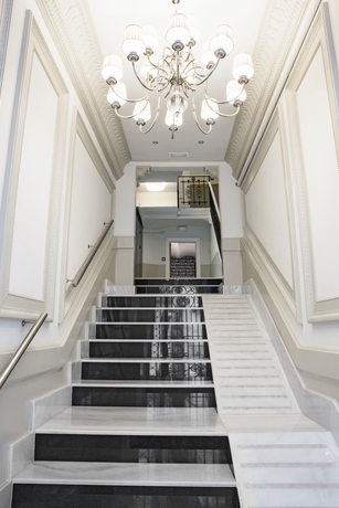 Imagen de los interiores del Apartamentos Ainb Eixample-Miro. Foto 13