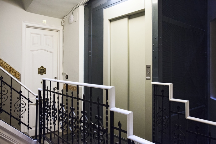 Imagen de los interiores del Apartamentos Ainb Eixample-Miro. Foto 14