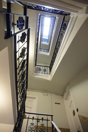 Imagen de los interiores del Apartamentos Ainb Eixample-Miro. Foto 15