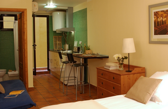 Imagen de la habitación del Apartamentos Ainb Las Ramblas-guardia Apartments. Foto 6