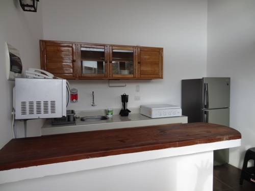 Imagen de la habitación del Apartamentos Akas Hotel. Foto 2