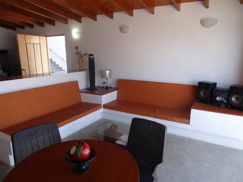Imagen de la habitación del Apartamentos Akas Hotel. Foto 6