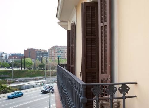 Imagen general del Apartamentos Akira Flats Marina. Foto 3