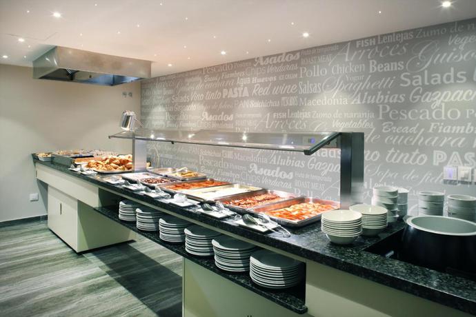 Imagen del bar/restaurante del Apartamentos Alameda, Benidorm Centro. Foto 2