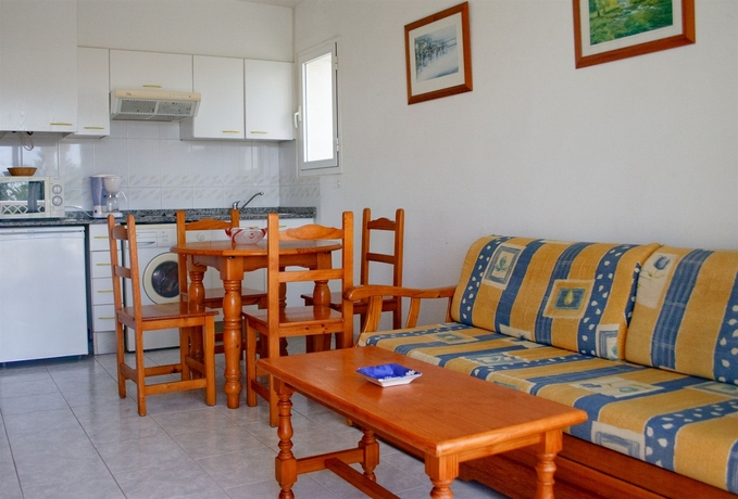 Imagen de los interiores del Apartamentos Al-andalus Casa Azahar. Foto 5