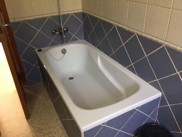 Imagen general del Apartamentos Alba, Bahia San Antonio. Foto 7