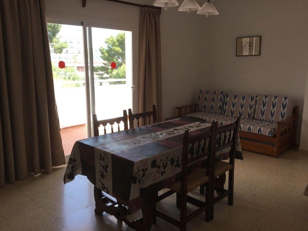 Imagen de la habitación del Apartamentos Alba, Bahia San Antonio. Foto 15