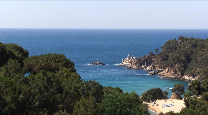 Imagen de los exteriores del Apartamentos Albamar Apartaments. Foto 15